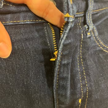 Levis Pantolon İplik Açılması YKM Forum Mersin Mağazası