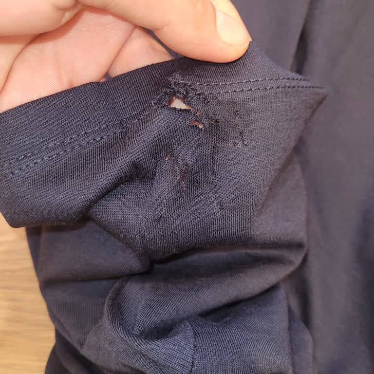 Avva T-shirt Değişim Talebi