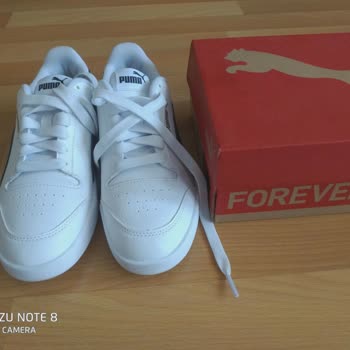 Puma-Sportschuhe verursachen Blasen - Geschäft lehnt Umtausch und Rückerstattung ab