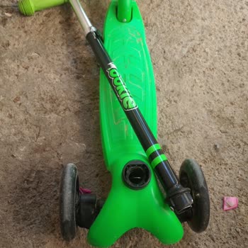 BİM Çocuk Scooter'ında Beklenmedik Kırılma!
