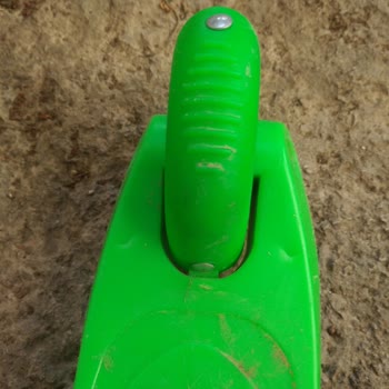 BİM Çocuk Scooter'ında Beklenmedik Kırılma!