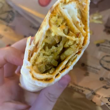 Dürümle Çedarlı Dürümün İçinde Sadece Patates Var