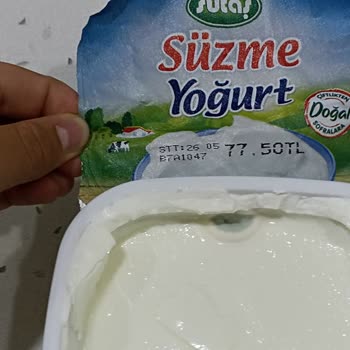 Taptaze Sütaş Süzme Yoğurttan Küf Çıktı!