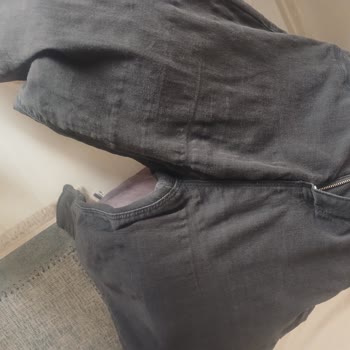 DeFacto Pantolonun Çok Çabuk Solması