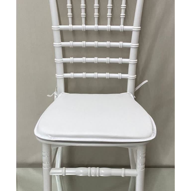 Trendyol Sandalye Yerine Minder Geldi