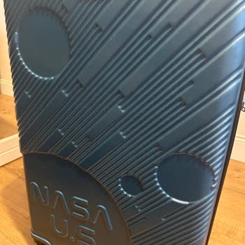 Migros'tan Aldığımız NASA Us Marka Valizimiz İlk Seyahatte Patladı!