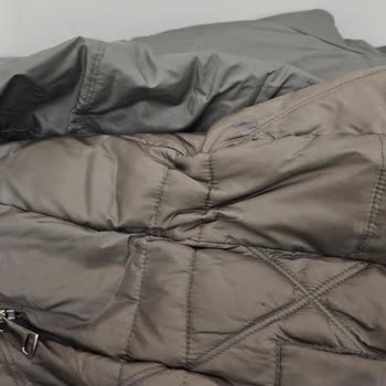 İpekyol Giresun Mağazası Alınan Montun 1 Sezonda Rengi Değişti