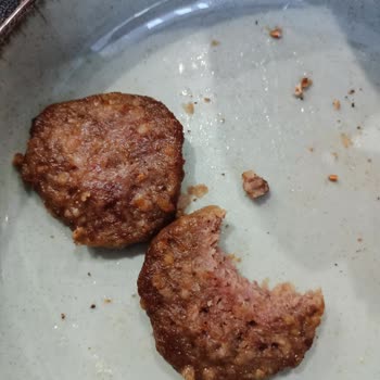 A101 Akçaabat Dana Köfte. Kesinlikle Dana Eti Değil Bu Şey.