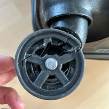 Pegasus Airlines Koffer beschädigt, Entschädigung gefordert