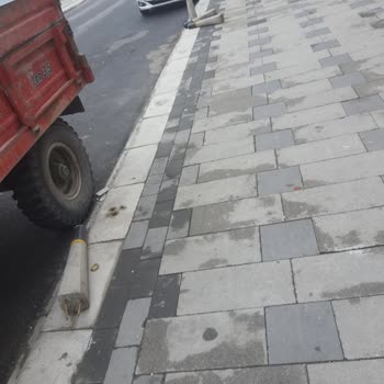 Bayrampaşa Belediyesi Bayrampaşa'daki Kaldırım Sorunlarına Dikkat!