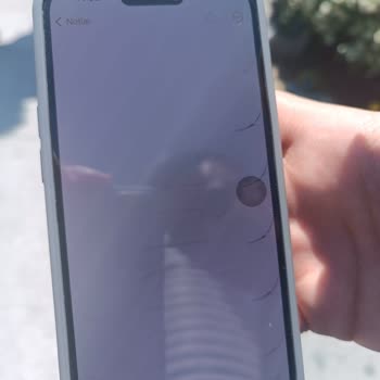 Apple Ekranda Gölgelenme Çizgiler