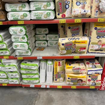 Migros'ta Çocuğumun Üzerine Reklam Standı Düştü