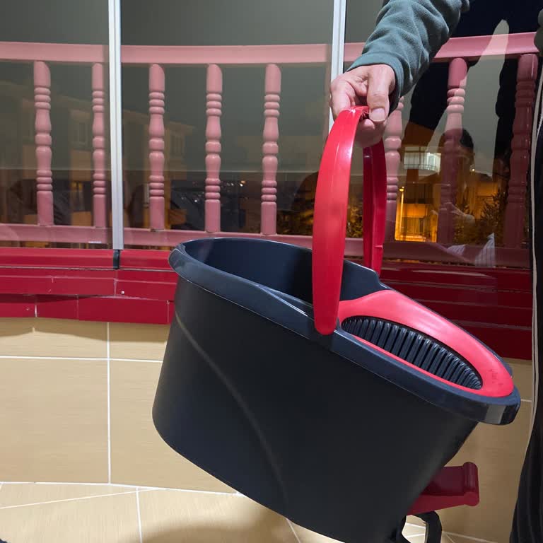 Vileda Turbo Kovası Düz Durmuyor