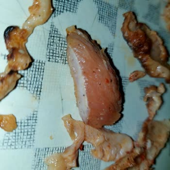 BİM Bgrill Çok Fazla Tavuk Derisi Var Ve Pişmemiş