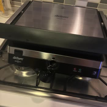 Arzum Tost Makinesi Isı Ayar Yeri Elimde Kaldı