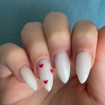 Berna Nail Halkalı Parmağım İltihap Kaptı Hijyen 0