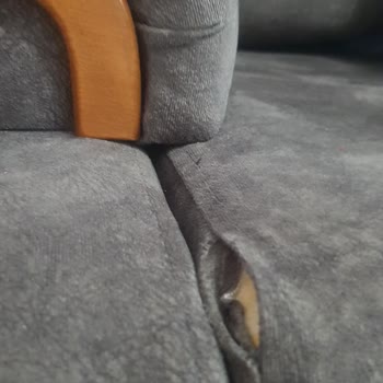 Evkur Dan Alınan Mobilya Dağıldı.