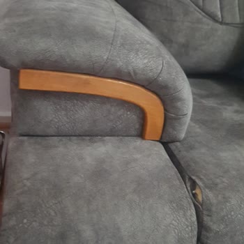 Evkur Dan Alınan Mobilya Dağıldı.