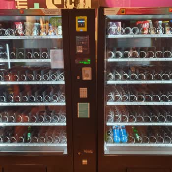 MACFit (İstanbul Avrupa) Macfit Lotus Müdür Ve Personelin İş Yapmaması Ve Su Sorunu