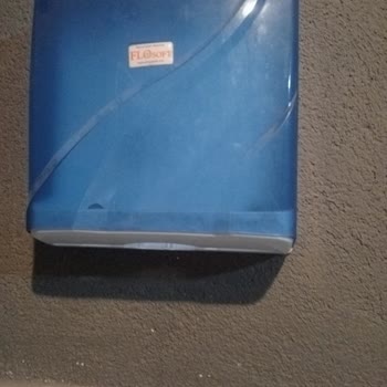 TÜVTÜRK WC Pislik Yuvası. Kim Denetliyor Burayı