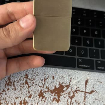 Zippo Altın Renk Kaplama Sorunu