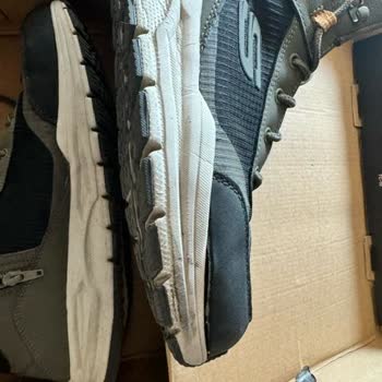 Skechers'ın Bu Kadar Lüks Olup Hiç Ürünlerinin Arkasında Durmaması
