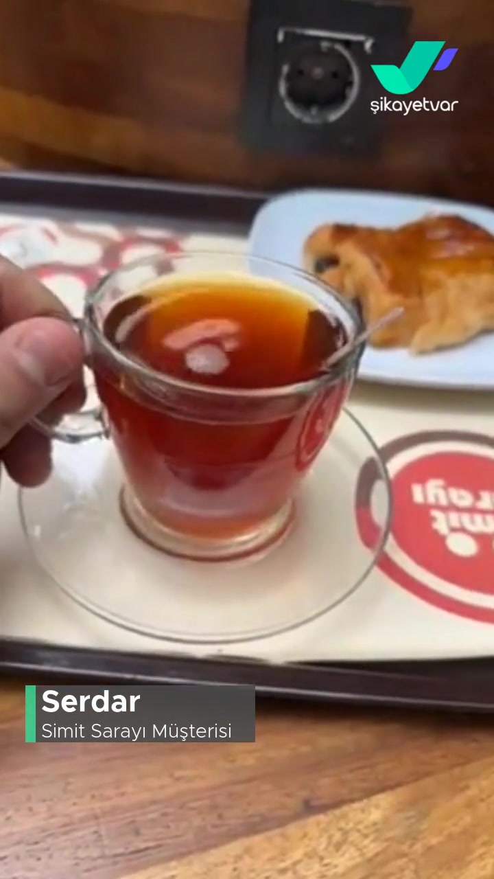 Simit Sarayı Çayı Çok Bayat Ve Çay Bardakları Çok Kirli! videonun kapak resmi