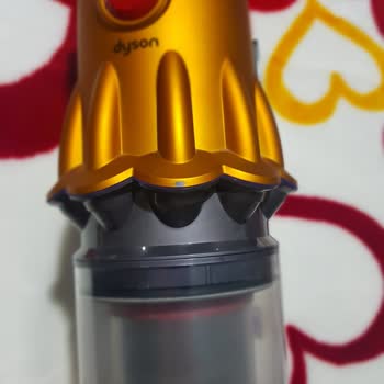 Dyson V12 Boyaları Soyuluyor