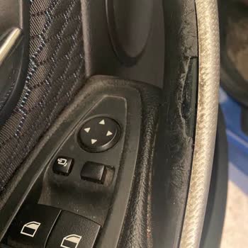 BMW 320 İed M Plus Aracımın Kapı Kolları Eridi.