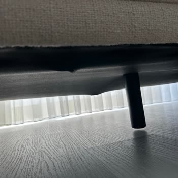 Enza Home Koltuk 1 Haftalıkken Yayı Çıktı Ve Servis İlgilenmiyor