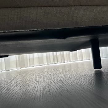 Enza Home Koltuk 1 Haftalıkken Yayı Çıktı Ve Servis İlgilenmiyor