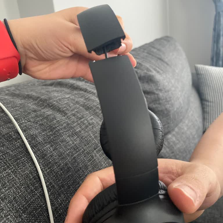 JBL Kırılan Kulaklık Ve Marka Güveni