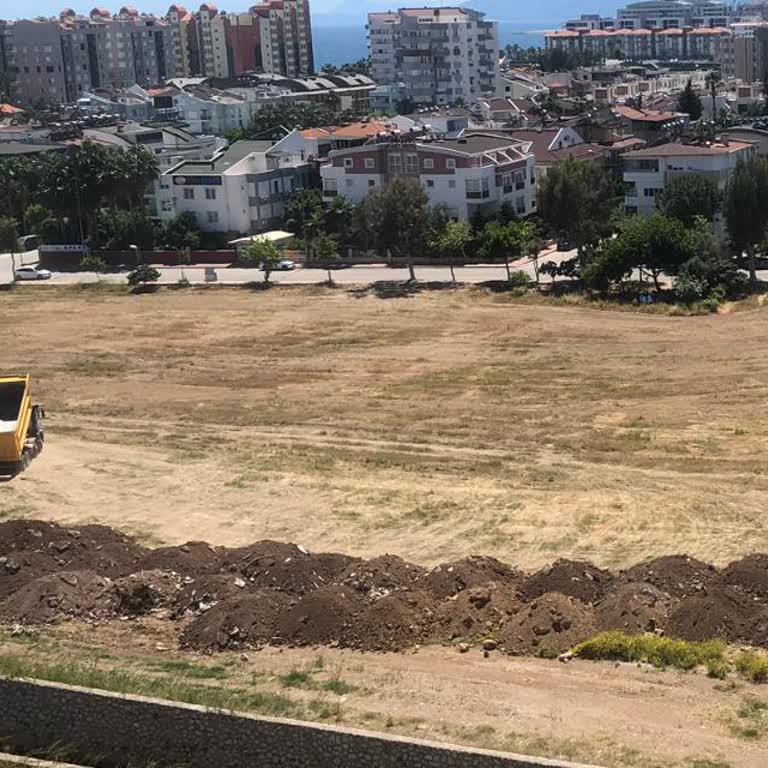 Antalya Konyaaltı Belediyesi Konyaaltı'nda Hafriyat Tehdidi: Yeşil Alan Tehlikede