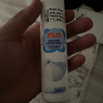 FLO Ayakkabı Beyaz Ayakkabı Boyası Çok Kötü!