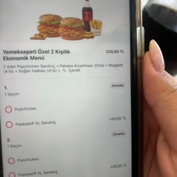 Popeyes Şikayet Hamburgerler Küçük Geldi Ve Sos Konulmuyor