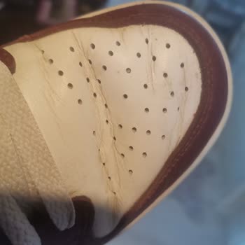 Nike Sneakers Cracking Prematurely