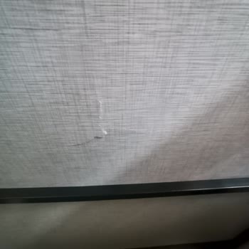 Yiğit Mağazacılık Yatakta Çökme Bazada Çatlak