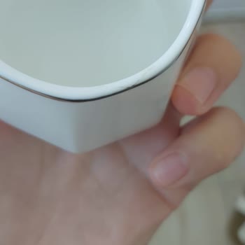 Karaca Züccaciye Karaca 6 Lı Fincan Takımında 1 Adet Fincanın Çatlak Gelmesi