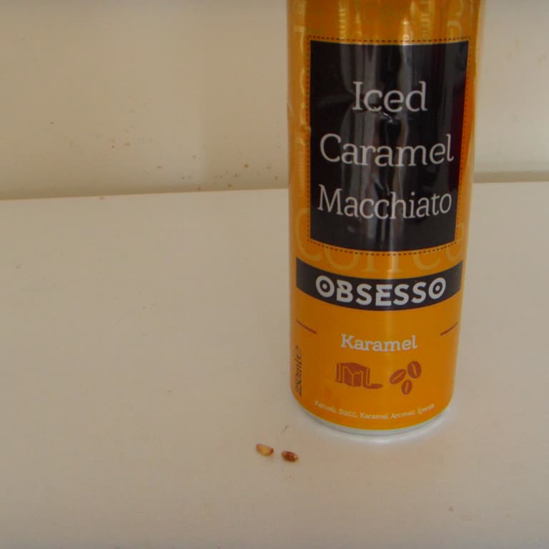 Obsesso Soğuk Kahvede Topaklanmış Sert Yabancı Cisimler!