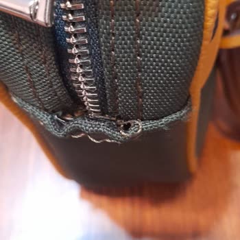 Özdilek AVM'den Alınan Nautica Çantanın Eskiş Yerinden Kopması