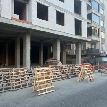 Küçükçekmece Belediyesi Şikayet İnşaat Firmaları Kaldırım İşgali