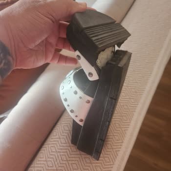 Bershka Sandal Tabanı Kirilmiş