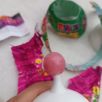 Toybox Oyuncaklı Lollipop İçinde Böcek Çıktı.