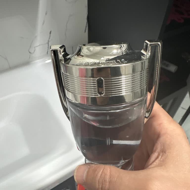 Forum İstanbul Boyner'den Aldığım Invictus Parfüm Kalıcılık Sorunu