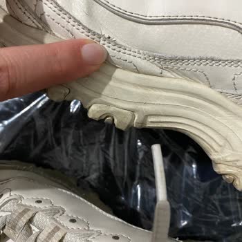 Skechers Spor Ayakkabı Kısa Sürede Deforme Oluşu