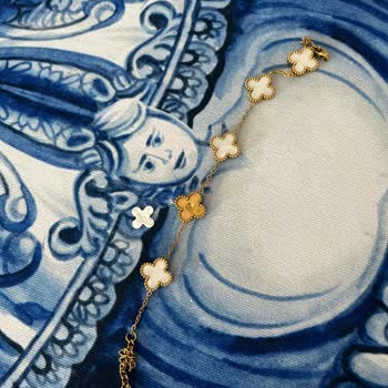 Jadenne Garanti Güvencesiyle Aldığım Bileklikler Defolu Çıktı Ve İletişim Sorunu Yaşıyorum