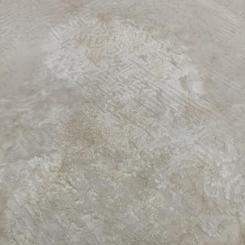 Gümüşsuyu Halıda Sertleşme Var Ve Lekeler Çıkmıyor