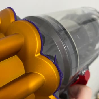 Dyson V12 Lastik Kopma