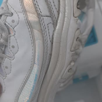 Skechers D'lites Spor Ayakkabısı Kısa Sürede Aşırı Deforme Oldu