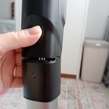 PHILIPS Ev Aletleri Philips Dikey Süpürge Parça Kırıldı